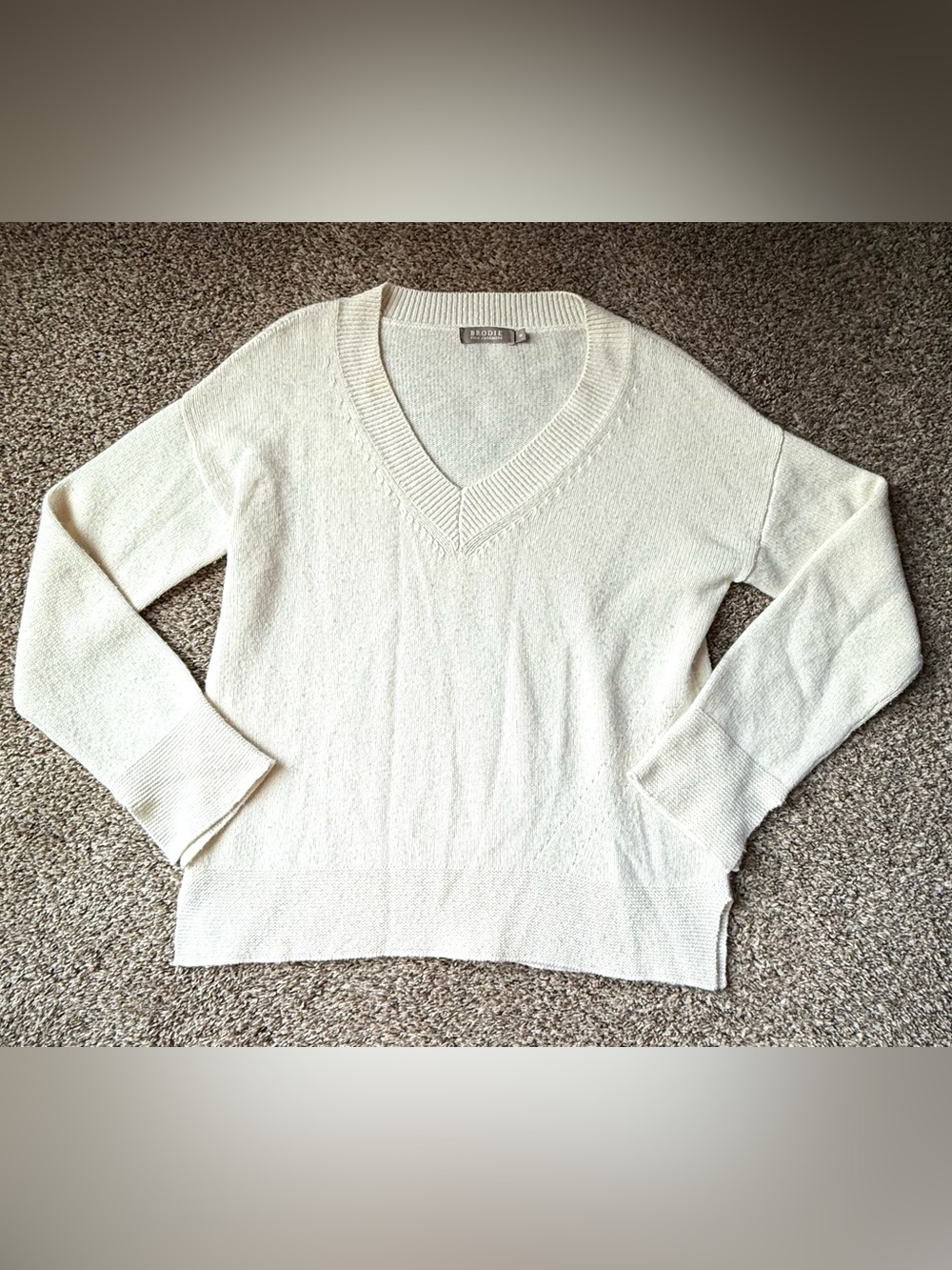 Brodie Women's Fine 100% Cashmere Sweater